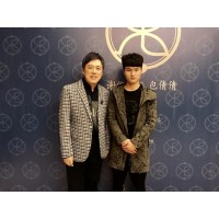 游鴻明經(jīng)紀(jì)人聯(lián)系張豪